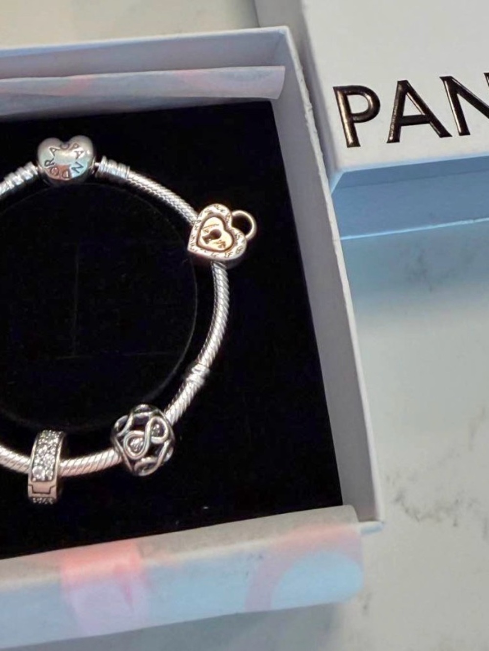 Pandora Bracelet with 5 Charm Originally and New the Box